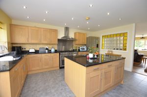 Photo 25- click for photo gallery